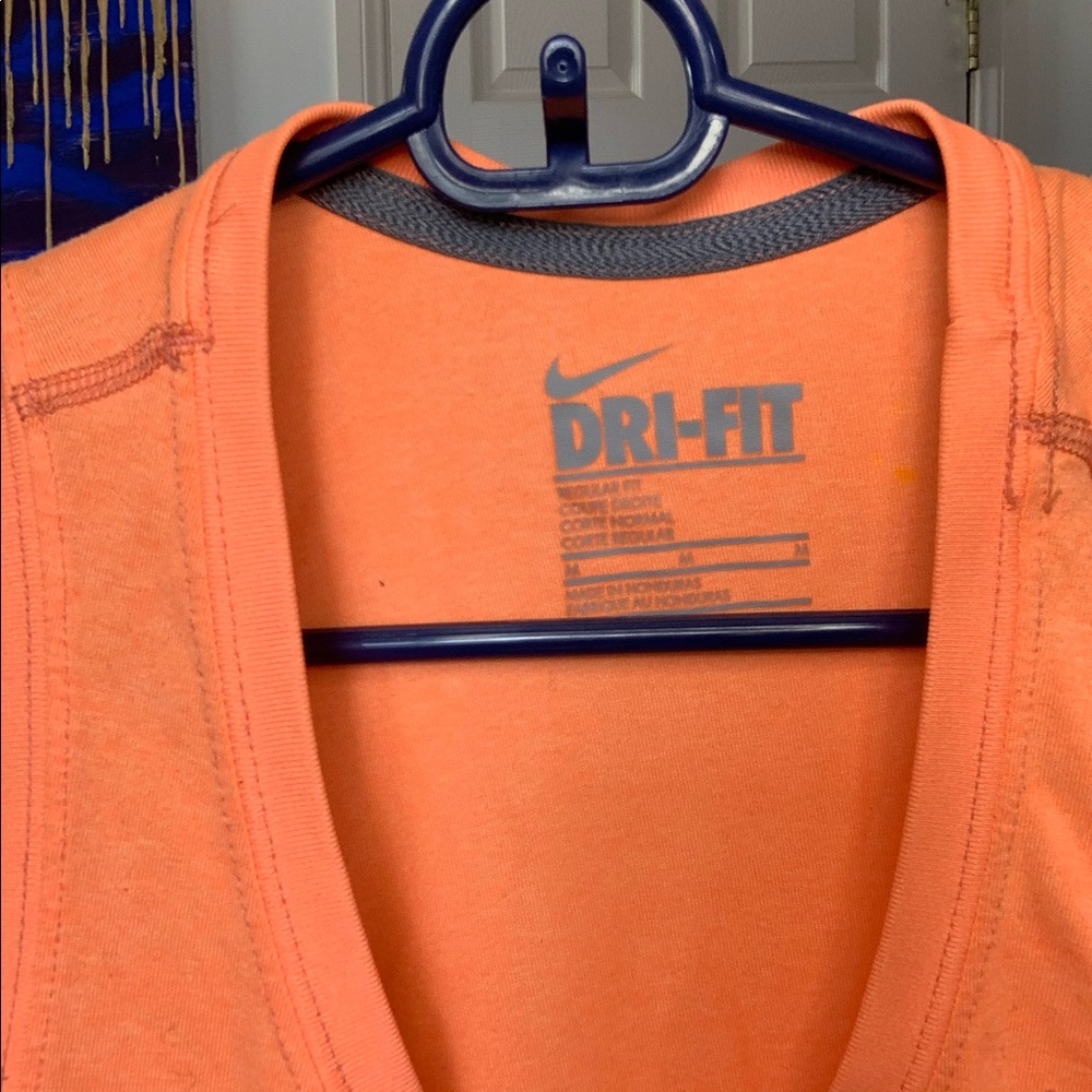 Nike Dri-Fit tank top - Picture 3 of 3